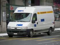 Peugeot Boxer Nr.33 VD 321273 der TL unterwegs in der Stadt Lausanne am 19.12.2009