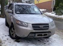 Hyundai Santa F.
