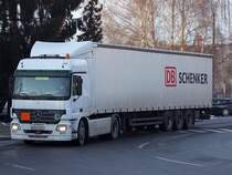 ACTROS1841 von DB-SCHENKER ist auf der B143 Richtung V�cklabruck unterwegs;091222