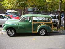 Morris Minor Traveller best�ckt mit Minilitefelgen im Oktober 2008 auf der Historicar Duisburg