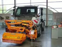 Der neue U20 mit Frontm�hwerk in selber. Sehr elegant finde ich. Was meint ihr so?