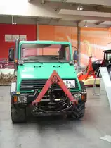 Eine Unmimog mit Frontdreieck. Bullig wirkt er dadurch oder???