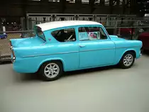 Ford Anglia 105 GT best�ckt mit Minilitefelgen