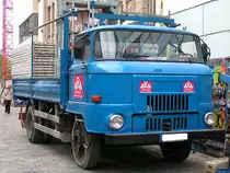 IFA, zwar schon ein paar Mal  geflickt , tut aber noch seine Pflicht f�r einen Ger�stbauer in Rostock; 070827