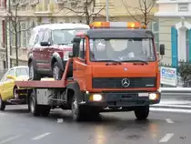 Mercedes Ecoliner mit Ladung unterwegs in Lausanne am 19.12.2009
