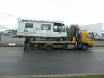 Was alles so passiert:
Die aufgeklebten Bremsbacken haben sich gel�st,und dann die Bremse blockiert.Nichts ging mehr.