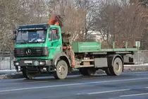 MB 1824 mit Ladekran,  Die Kerschgens Gruppe , am 07.01.2010 in EU.