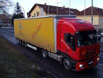 IVECO-STRALIS500 einer Ungarischen Spedition begibt sich in Ried i.I. auf die Heimreise;091228