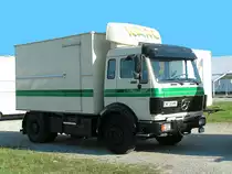 MB1628 eines Schaustellerbetriebes ist anl�sslich der Rieder-Messe m Volksfestgel�nde vorgefahren;090820