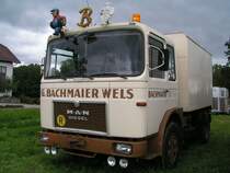 MAN einer Schaustellerfirma dient jetzt einem kleinen Zirkus als Zugmaschine; 070905