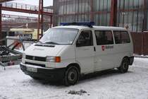 Malteser Regensburg
R HD 414
VW T4
Aufgenommen bei der Er�ffnung der Ruhr 2010 am 10.1.2010 auf der Zeche Zollverein. 



