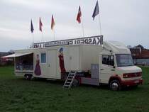 MB609D eines mobilen Kasperltheater aus Berlin bei einem Gastspiel auf der Klosterwiese in Ried i.I.;091115