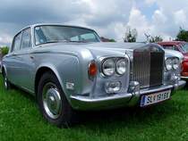 ROLLS-ROYCE ist am Sammelparkplatz zur Oldtimerausstellung  Stehrerhof  vorgefahren;090705