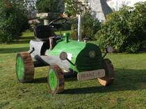 Modell eines STEYR15 vor einem Bauernhof, Nahe BAD-ZELL Okt.2006