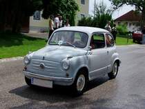 FIAT-500 nimmt mit Startnummer60 an der Oldtimerrundfahrt in Neukirchen/V�ckla teil;090705