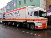 DAF XF105.410 von Heuschen&Schrouff hat eine Warenlieferung nach Ried i.I. gekarrt;100107