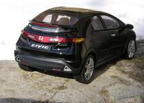 Honda Civic. Hersteller: Ebbro, Massstab 1/43.