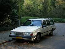 Volvo 940 fotografiert in Leiden, Niederlande am 16-10-2007