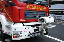 Hier sieht man den Frontmonitor von Fox 5.
Er leistet 2500L/Min und 1200L/Min.
Die Wurfweite liegt bei 65 meter und 50 meter.
7.2.2010