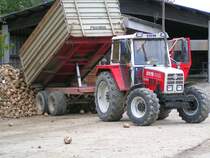 STEYR 8090 bei der Rbenanlieferung am Bahnhofgelnde RIED i.I.; 071028