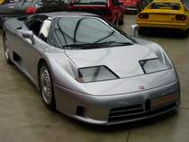 Bugatti EB 110, Baujahr 1992, Meilenwerk Dsseldorf am 12.07.2009