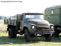 ZIL 130 Pritschenwagen - NVA, sowjetische Armee, CA, Materialtransport - fotografiert zum 6. Tatra-Treffen Seehausen am 19.09.2009 - Copyright @ Ralf Christian Kunkel 