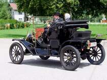 FORD-T anlsslich einer Oldtimerrundfahrt im Bezirk Ried i.I.;090726