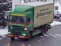 DAF-XF der Spedition Angermayr strebt Richtung Betriebszentrale in Ried i.I.;100212