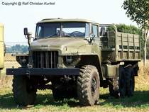 Ural 375 D - Pritschenwagen, Mannschafts- und Materialtransport, NVA, sowjetische Armee, CA - fotografiert zum 6. Tatra-Treffen Seehausen am 19.09.2009 - Copyright @ Ralf Christian Kunkel