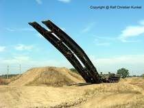 BLG 60 - Brckenlegegert (Brckenlegepanzer), Pioniertechnik, sowjetische Armee, CA, NVA - fotografiert zum 6. Tatra-Treffen Seehausen am 19.09.2009 - Copyright @ Ralf Christian Kunkel 