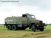 IFA G 5 Tankwagen fr 4.000 Liter Trinkwasser - NVA, Allrad, VEB Kraftfahrzeugwerk  Ernst Grube  Werdau - fotografiert beim Militr- und Nutzfahrzeugfahrzeugtreffen am Flugplatzmuseum Cottbus am 18.07.2009 - Copyright @ Ralf Christian Kunkel 