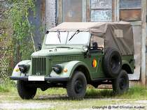 GAZ 69 (GAZ 69 M) - sowjetischer Kbelwagen, Gelndewagen, NVA als Kommandowagen, Zughilfs- sowie Mannschafts- und Materialtransportfahrzeug und mit Spezialaufbauten (z. B. Funk) eingesetzt - fotografiert zum Militrfahrzeug-Treffen in Kummersdorf-Gut am 04.07.2009 - Copyright @ Ralf Christian Kunkel
