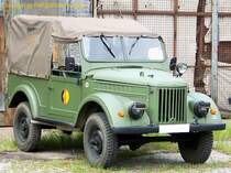 GAZ 69 (GAZ 69 M) - sowjetischer Kbelwagen, Gelndewagen, NVA als Kommandowagen, Zughilfs- sowie Mannschafts- und Materialtransportfahrzeug und mit Spezialaufbauten (z. B. Funk) eingesetzt - fotografiert zum Militrfahrzeug-Treffen in Kummersdorf-Gut am 04.07.2009 - Copyright @ Ralf Christian Kunkel