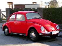 Ein Kfer, jedoch schon mit den  neuen Kennzeichen  dreht in Ried i.I. seine Runden; 071101