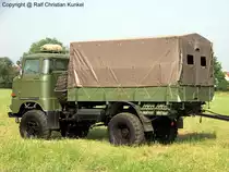 IFA W 50 LA/A - Pritschenfahrzeug Armee, IFA W 50 mit Allrad, Niederdruckbereifung, Dachluke, Seilwinde, entst�rter E-Anlage, NVA - Fahrzeug befindet sich im Bestand des Vereins f�r Milit�rhistorische Rad- und Kettenfahrzeuge Torgau - fotografiert zum  Tag der Begegnung  am 31.05.2008 