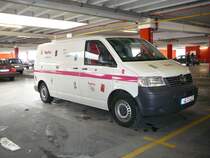 VW T5 von PAPITEX steht im Parkhaus des Haunecenters im M�rz 2010