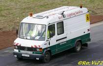 MB 508D als Airfield Lighting Service. Flughafen Dsseldorf. 17.03.2007.