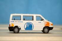 VW T 4 Kleinbus des NDR, Ep. V  [Roco 1477]