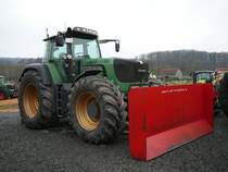 Fendt 924 Vario steht in der Landmaschinenausstellung der Gebr�der Herrlich in Hofbieber-Langenbieber anl. des 50-j�hrigen Firmenjubil�ums am 20.03.2010