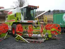 Claas Mega 204 steht in der Landmaschinenausstellung der Gebr�der Herrlich in Hofbieber-Langenbieber anl. des 50-j�hrigen Firmenjubil�ums am 20.03.2010