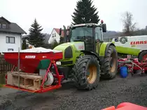 Claas Ares 836 RZ steht in der Landmaschinenausstellung der Gebr�der Herrlich in Hofbieber-Langenbieber anl. des 50-j�hrigen Firmenjubil�ums am 20.03.2010