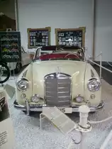 Einer von vielen alten Benz in Sinsheim am 17.03.10 