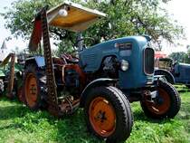 Warchalowski: Type:D22S nimmt mit seinen 23bzw.25PS an der Oldtimerausstellung in Antiesenhofen teil;090809