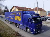 VOLVO FH440 aus der Ukraine ist in Ried i.I. unterwegs;100319