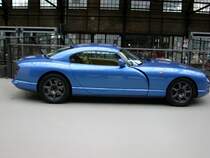 Profilansicht eines TVR Cerbera im Dsseldorfer Meilenwerk. Juni 2008