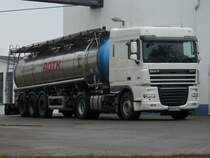 DAF-Tanklaster am 20.Mrz 2010 auf dem Hof der Molkerei von Bergen/Rgen.