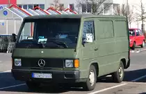 Mercedes MB 100 D mit  Pinsellackierung , Euskirchen 08.03.2010