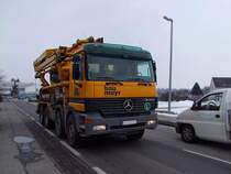 ACTROS 3240 begibt sich nach getaner Zustellung wieder zum Firmeneigenen Mischwerk;100312