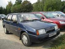 Limousine Lada 1500 I BALTIC GL, gesehen am Gasthof  Louisenhof  an der B 105, Hanstorf 26.09.2009