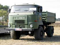 L 60 Dreiseitenkipper der NVA, beim 6. groe TATRA-Treffen Seehausen/Altmark 20.09.2009